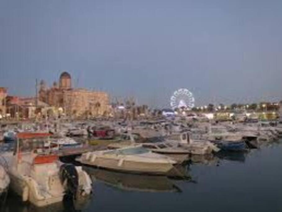 Votre Sejour Cosy A Frejus! Fréjus Exterior foto