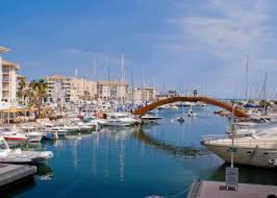 Votre Sejour Cosy A Frejus! Fréjus Exterior foto