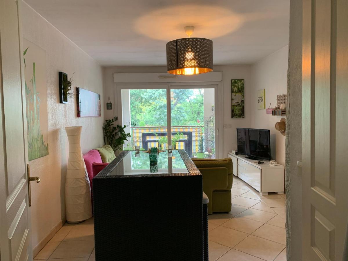 Votre Sejour Cosy A Frejus! Fréjus Exterior foto